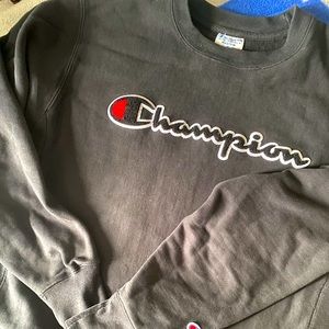 Champion pull over